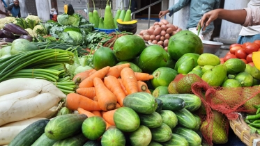 কমেনি দাম, ক্রেতাদের নেই সন্তুষ্টি